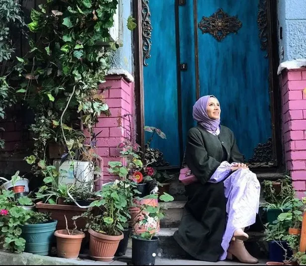 kubra-ece-oldu-mu-kahreden-haber-geldi-kubra-ece-kimdir-nereli-ve-kac-yasindaydi-1643630475310.jpg Kübra Ece kimdir? Bizim Köyün Kızları yarışmacısı Kübra Ece kaç yaşındaydı, neden öldü? Şoke eden olayda kahreden detay…-4