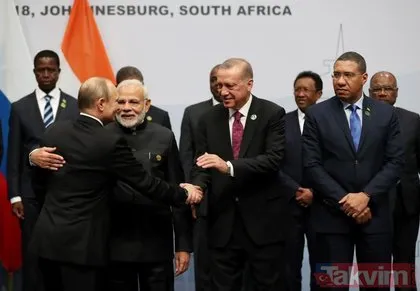 Cumhurbaşkanı Erdoğan, BRICS Zirvesi aile fotoğrafı çekiminde yer aldı