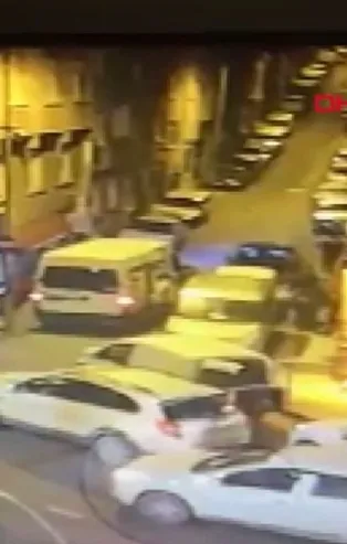 Bayrampaşa'da kan donduran vahşet! Öldürüp battaniyeye sardılar