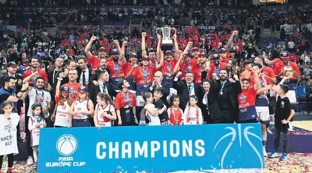 basketbol-voleybol-boks-tekvandodaki-basarilar-turkiyeyi-sevince-bogdu-1653343618010.jpeg Basketbol, voleybol, boks, tekvandodaki başarılar Türkiye'yi sevince boğdu-6