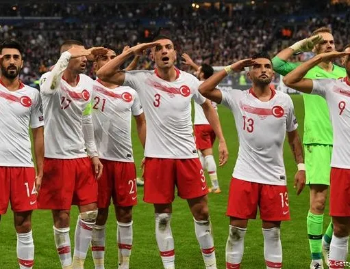 Milli Takım’da asker selamı kararı