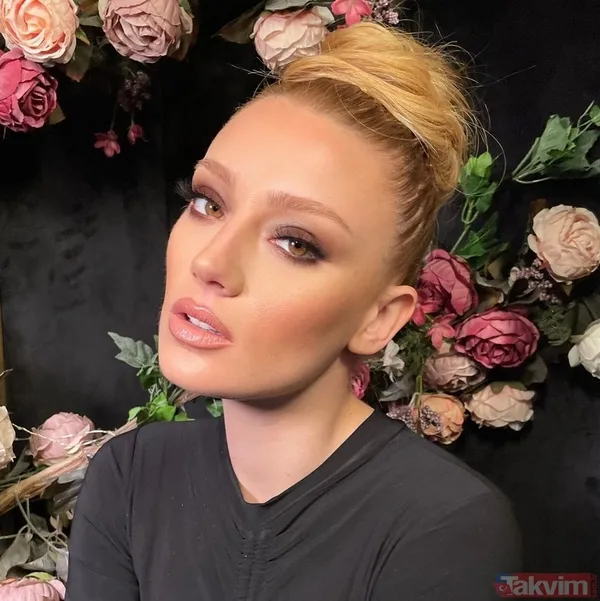 Gizem Karaca paylaştı annesini gören inanamadı! Münevver Karaca güzelliğiyle kızını solladı ‘Annesi değil ablası sandım’ - 20