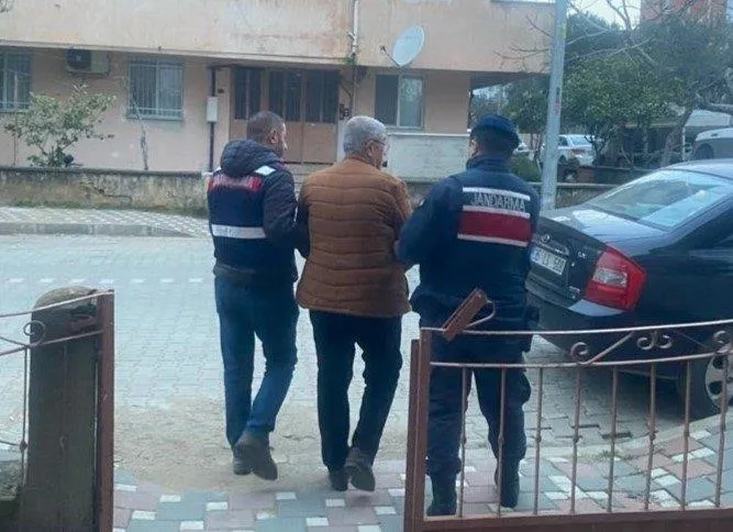 izmir-merkezli-9-ilde-operasyon-25-supheli-yakalandi-1706605447349.jpeg İzmir merkezli 9 ilde operasyon! 25 şüpheli yakalandı-2