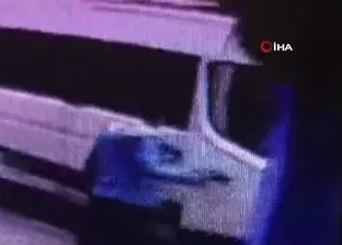 İstanbul’da kaza yapan sürücü hıncını yanındaki kadından çıkardı: O anlar kamerada