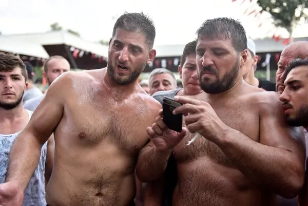 Recep Kara güreşi bıraktı mı? Recep Kara Ali Gürbüz'ü ...