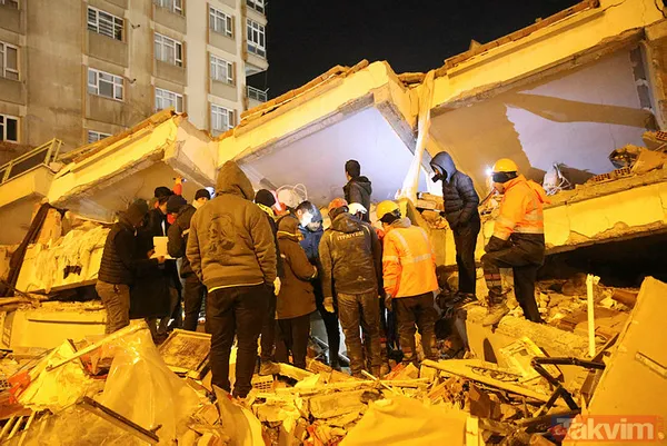 Işın Karaca paylaşıp uyardı: "Gözlerini dikip bakmanın ayıp olduğunu..." Demet Akalın'la birlikte tepki gösteren Karaca bu kez de... - 3