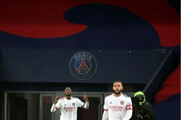 galatasaraya-lyondan-bir-isim-daha-fransizlar-yazdi-1659344256669.jpg Galatasaray'a Lyon'dan bir isim daha! Fransızlar yazdı-5