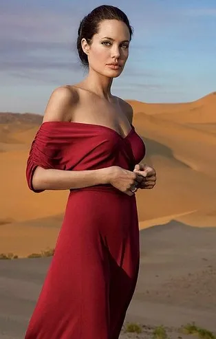 Bilinen sır: Ajan Ange | Angelina Jolie CIA için mi çalışıyor?