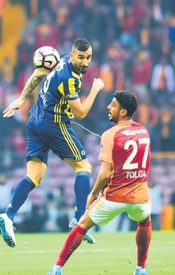 Sakat ve cezalı topçular taşları yerinden oynattı