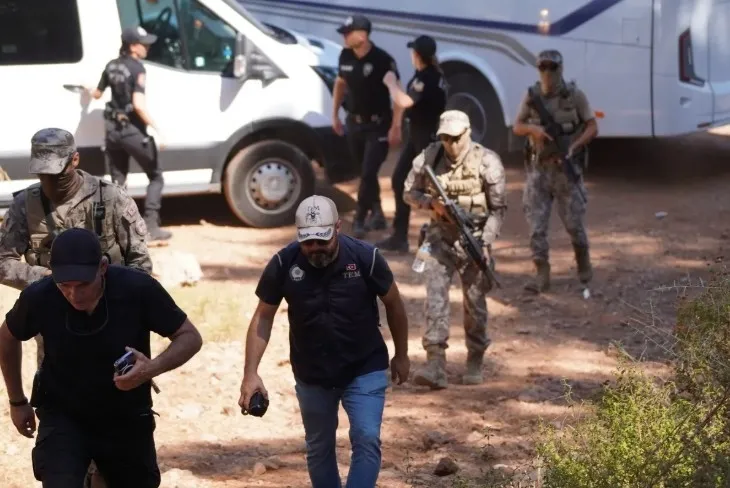 1786497449193.jpeg Burkay Karatepe'nin ablasının FETÖ'cülere lojistik destek verdiği ortaya çıktı-5