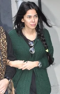 Asena'dan Caner'e kötü kadın davası