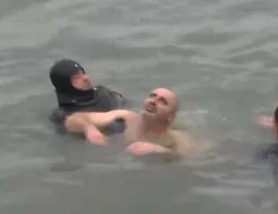 Balat'ta haç çıkarma töreninde korku dolu anlar!
