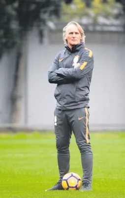 365 gün çalışan yok