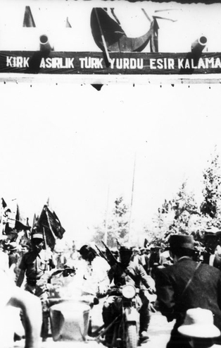 "Atatürk sağ olsaydı Suriye'ye girer miydi?"