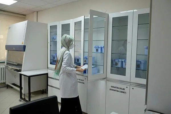 son-dakika-erciyes-universitesinde-gelistirilen-yerli-kovid-19-asisinda-flas-gelisme-faz-3-icin-tarih-verdi-1617958110570.jpeg SON DAKİKA: Erciyes Üniversitesi'nde geliştirilen yerli Kovid-19 aşısında flaş gelişme: Faz-3 için tarih verdi-4