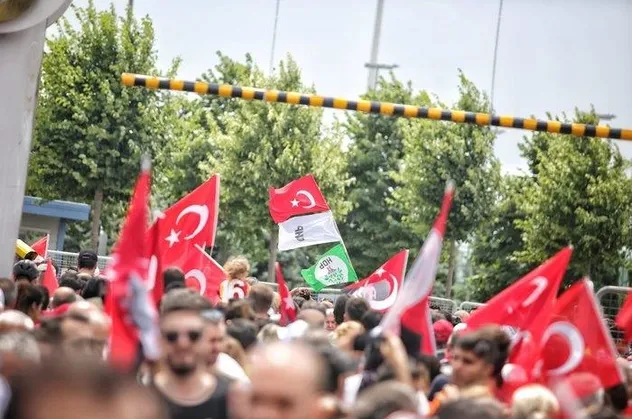 Nihat Genç: Kemalist CHP HDP'li oldu