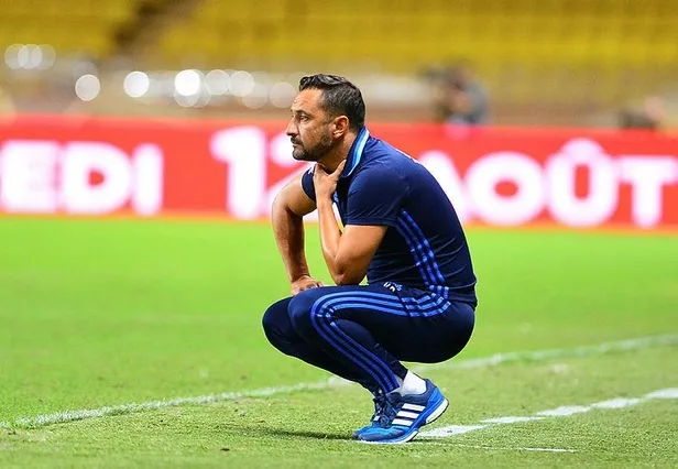 Fenerbahçe taraftarı yıldız isimlere sahip takımın ikinci kez Vitor Pereira’ya teslim edilmesinden endişeli-3