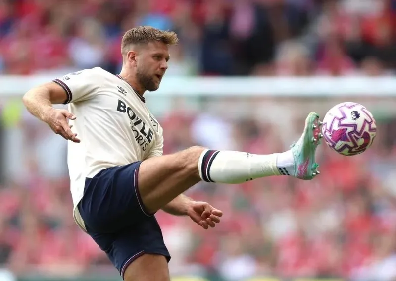 besiktastan-bonservissiz-transfer-operasyonu-1763537723466.jpeg Beşiktaş'tan bonservissiz transfer operasyonu-2