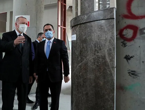 Son dakika: Başkan Erdoğan, Taksim Camii ve AKM'de incelemelerde bulundu-4