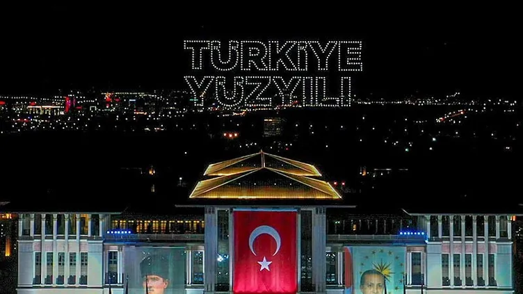 Büyük Zafer'in 101.yılı drone gösterisi!