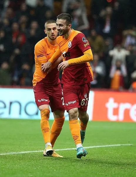 yeni-teknik-direktor-okan-burukun-kadroda-tutmak-istedigi-halil-dervisoglundan-galatasaraya-sartli-evet-1655925515910.jpeg