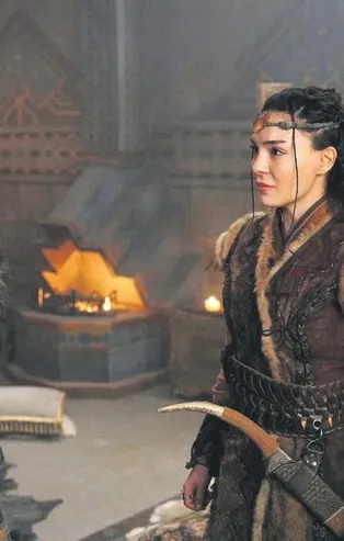 Destan yeni bölümüyle izleyenleri ekrana kitleyecek! Alpagu Han, Akkız’ın pençe olduğunu öğreniyor