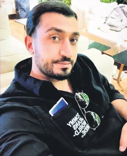 istanbulda-ihbara-giden-polis-memuru-cihat-ermis-acilan-atesle-sehit-oldu-20-yasindaki-katil-berke-corakin-suc-1696887005249.jpeg İstanbul’da ihbara giden polis memuru Cihat Ermiş açılan ateşle şehit oldu! 20 yaşındaki katil Berke Çorak’ın suç makinesi çıktı-2