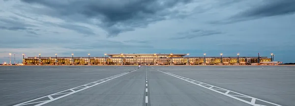 almanyada-1-sene-once-acilan-berlin-brandenburg-havalimani-ber-batmak-uzere-ceo-devletten-yardim-istedi-1635587941191.jpg Almanya'da 1 sene önce açılan Berlin Brandenburg Havalimanı (BER) batmak üzere! CEO devletten yardım istedi-7