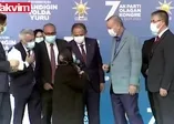 Başkan Erdoğan ile Safiye teyzenin gülümseten konuşması: "Senin damadının adı Bayraktar mıydı?"