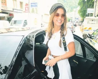 Sevgilisi jest yaptı