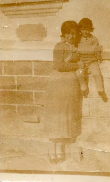 Nejat Uygur'un ilk defa yayınlanan fotoğrafları-7