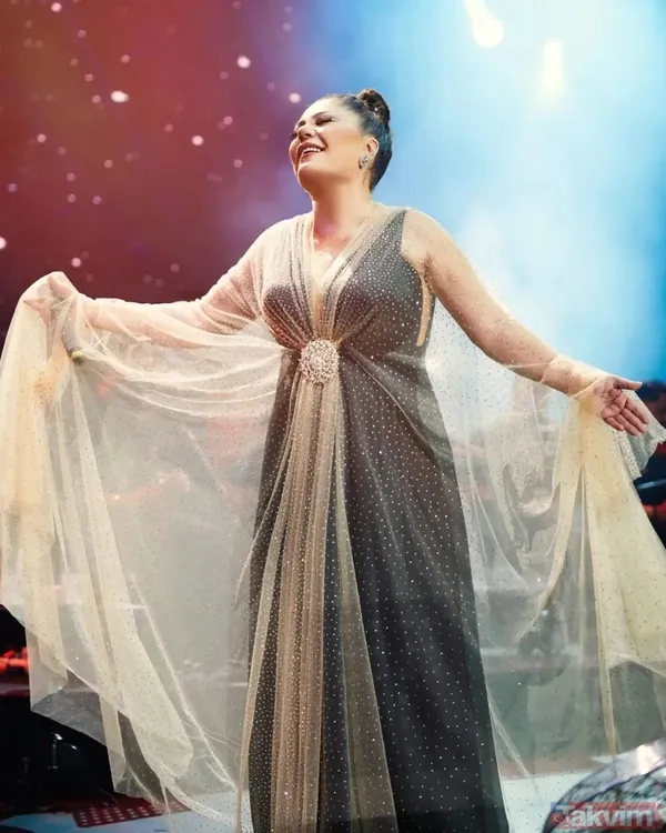 İzel’in photoshoplu pozuna Demet Akalın’dan dikkat çeken yorum! Sosyal medya kullanıcıları arka çıktı! “Millet neler neler yapıyor...” - 5