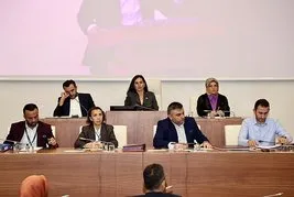 Özlem Vural Gürzel’den CHP’lilere sert yanıt: “Kamu parasını yedirmediğim için bana düşman oldunuz”
