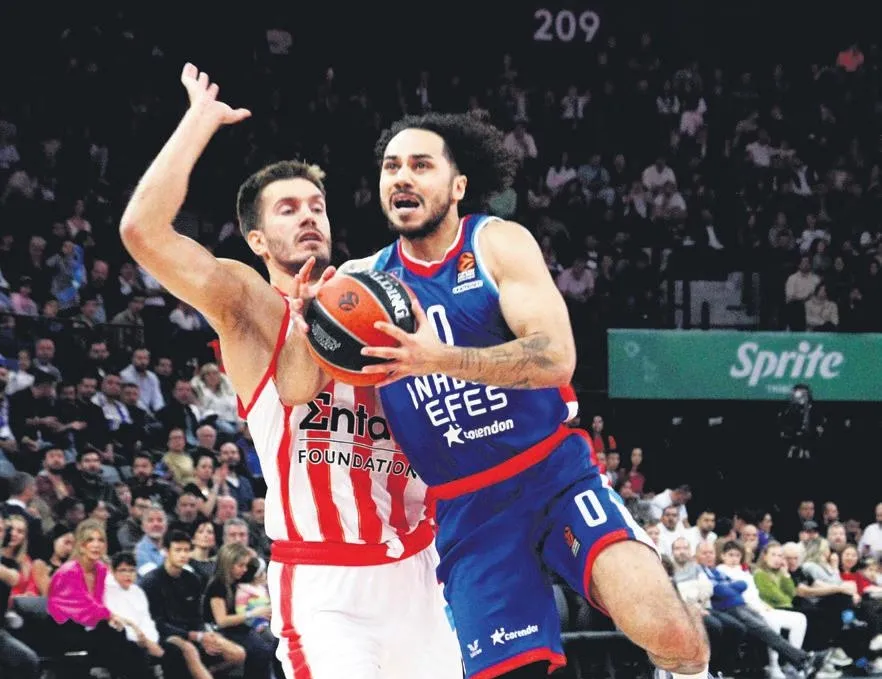 Anadolu Efes’ten muhteşem zafer