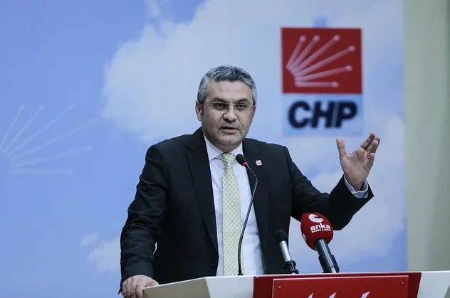 CHP'li Oğuz Kaan Salıcı, Vefa Sosyal Destek Grubu'na yapılan saldırıyı sahiplendi: "Eren kardeşimiz doğru yaptı"