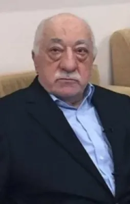 'Şirinler' yöntemiyle para kaçırmışlar!