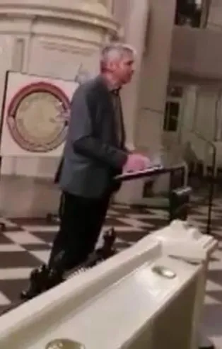 Almanya'daki kilisede YPG/PKK'ya destek ayini!