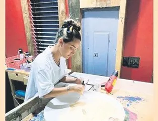 Sanata sığındı