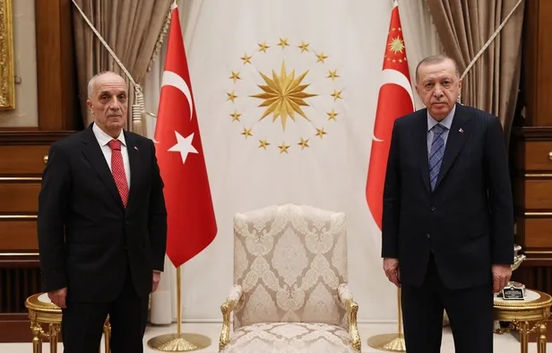 baskan-erdogan-turk-is-baskani-ergun-atalayi-kabul-etti-1611773418451.jpeg Başkan Erdoğan, Türk-İş Başkanı Ergün Atalay’ı kabul etti-1