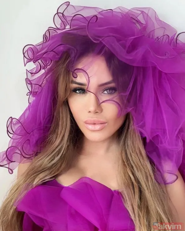 20’lik genç kızlar yanında hikaye! Ceylan’dan milyonluk teknesinde güneş banyosu! Beyaz bikinisini giyip... - 2