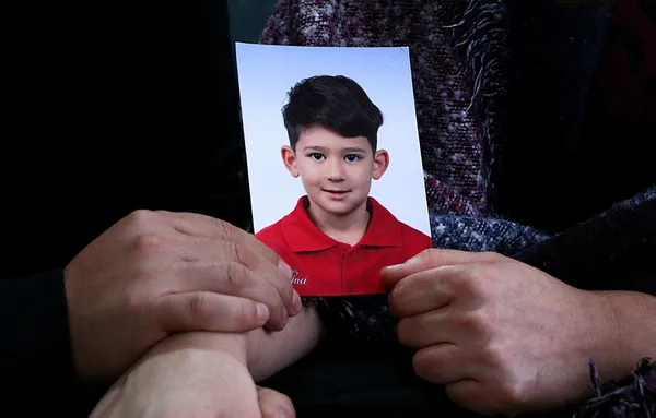 siringa-cikolatadan-olen-mert-yagiz-koksalin-sorusturmasina-gizlilik-karari-1576575067138.jpg Şırınga çikolatadan ölen Mert Yağız Köksal'ın soruşturmasına gizlilik kararı-1