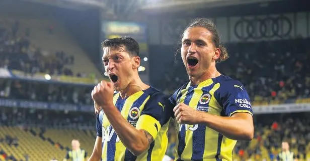 Fenerbahçe’de Gustavo’nun görevi Crespo’ya verildi