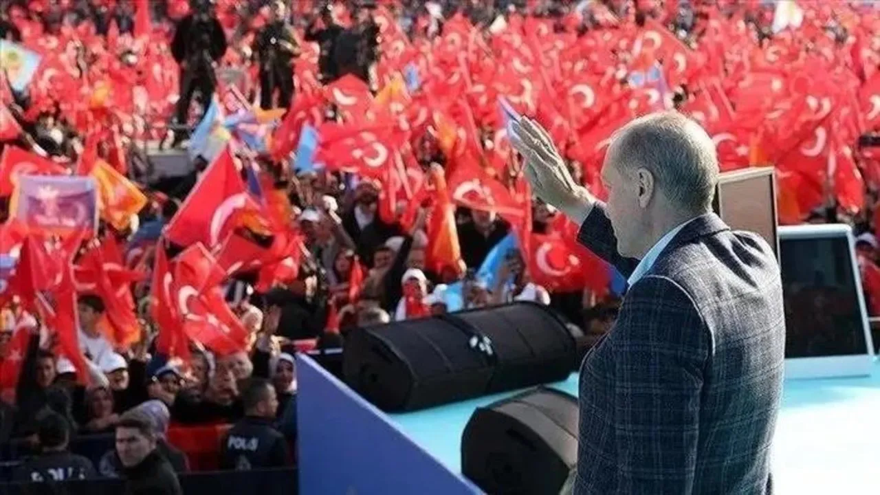 AK Parti çalınmadık kapı bırakmayacak! İstanbul için seferberlik zamanı | Başkan Erdoğan’ın liderliğinde kritik toplantı