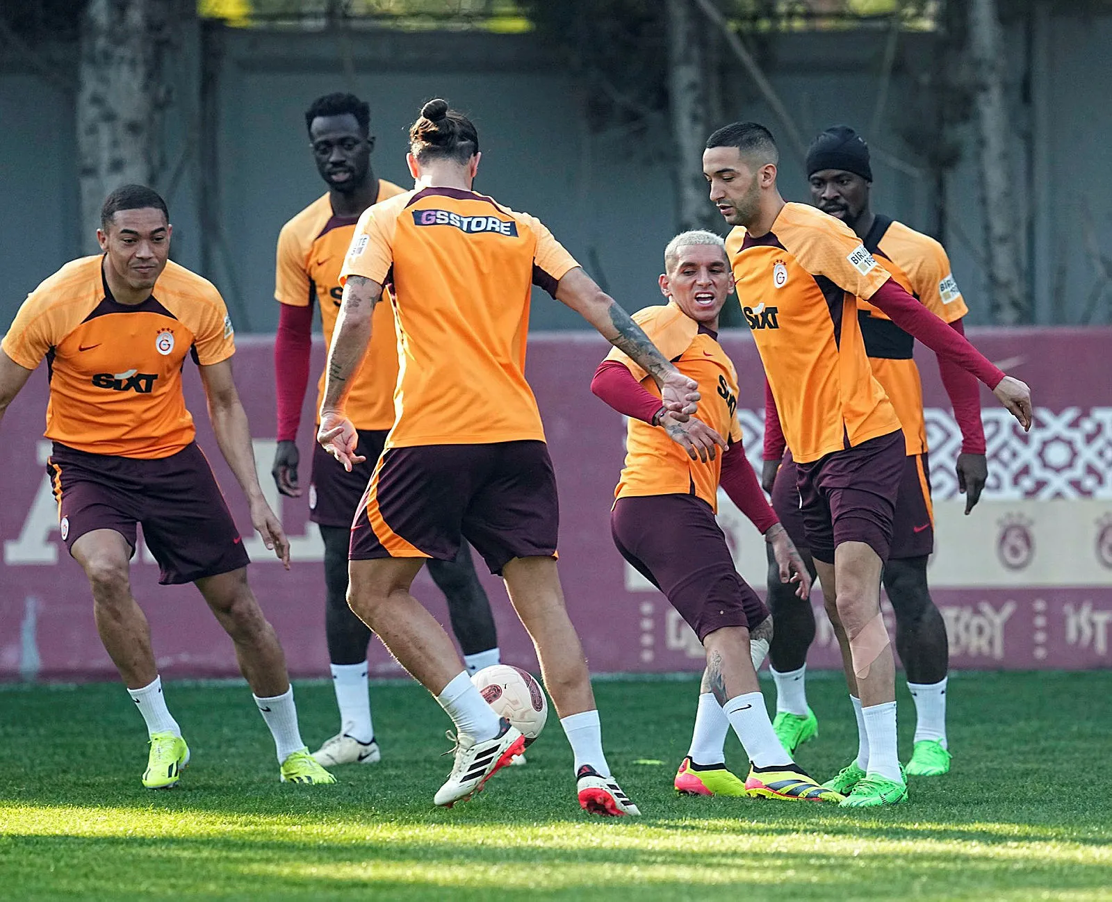 Zaha'dan Icardi sorusuna flaş yanıt! "Herkesi takip edemem" - 2