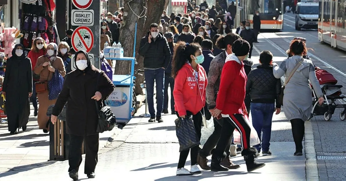 20 21 mart sokaga cikma yasagi olan iller hafta sonu pazar sokaga cikma yasagi var mi saat kacta istanbul izmir ankara takvim
