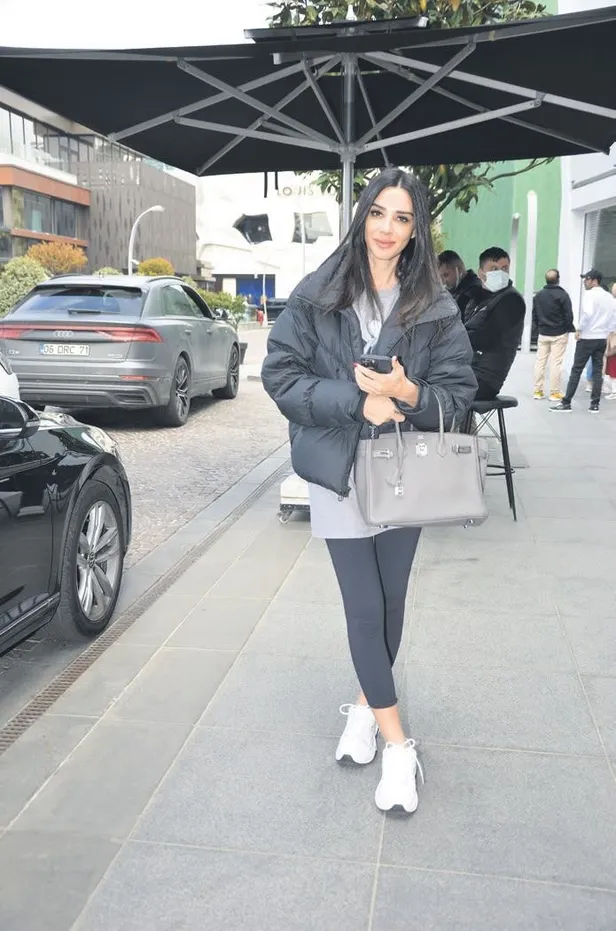 atvnin-reyting-rekortmeni-dizisi-kurulus-osmanin-yildizi-burak-ozcivit-karizmasiyla-sosyal-medyayi-salladi-1651863411233.jpeg ATV'nin reyting rekortmeni dizisi 'Kuruluş Osman'ın yıldızı Burak Özçivit karizmasıyla sosyal medyayı salladı-13