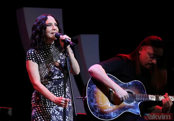 Gülşen'den Ajda Pekkan’a kadar tüm şarkıcılar yeni sahne ücretleriyle adeta para basıyorlar! İki yılda yüzde 300 zam... - 11