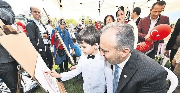Bursa Büyükşehir Belediyesi’nin düzenlediği Çocuk Şenliği’nde çifte bayram coşkusu!