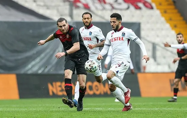 fatih-karagumruk-1-2-trabzonspor-mac-sonucu-1609689393342.jpeg