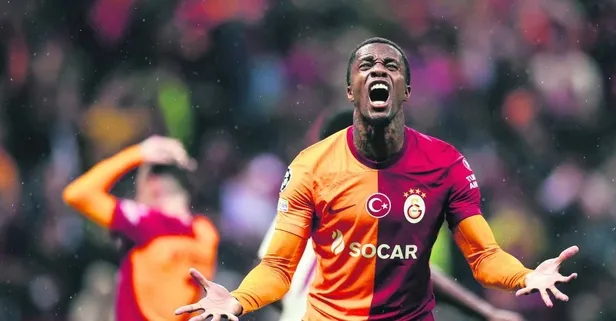 Galatasaray'da ipler koptu! 3 ayrılık birden